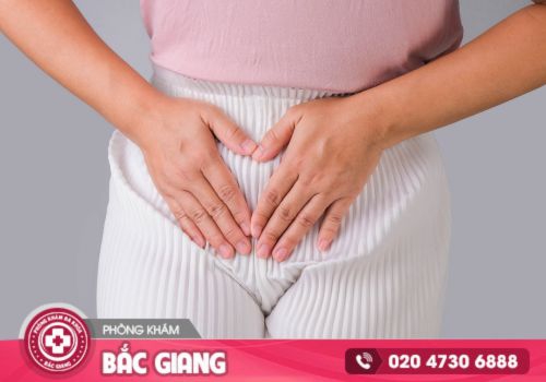 âm đạo ẩm ướt