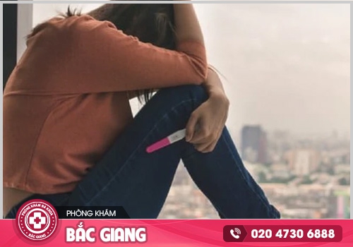 khí hư như sữa chua